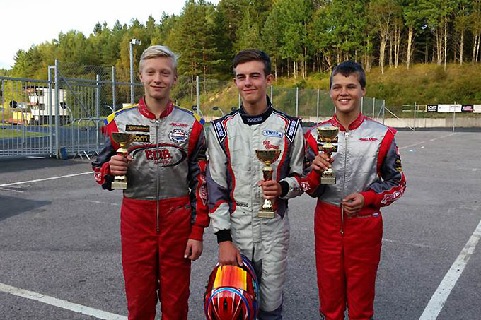 Rowan Grinwis baanrecord in KF3